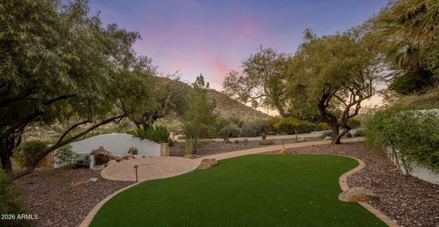 8955 N 45TH Street, Phoenix, AZ 85028