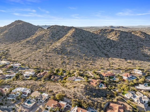 8955 N 45TH Street, Phoenix, AZ 85028