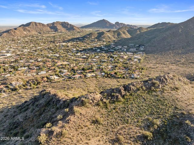 8955 N 45TH Street, Phoenix, AZ 85028