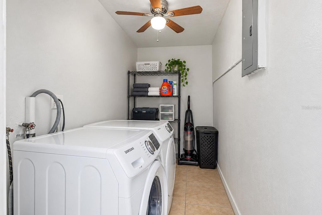Image 7 of property listing at 10621 SW 141ST DRIVE, Miami, FL 33176
