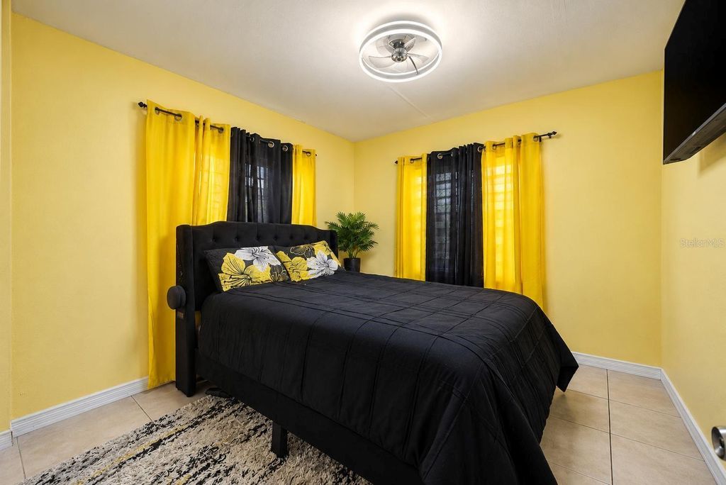 Image 8 of property listing at 10621 SW 141ST DRIVE, Miami, FL 33176