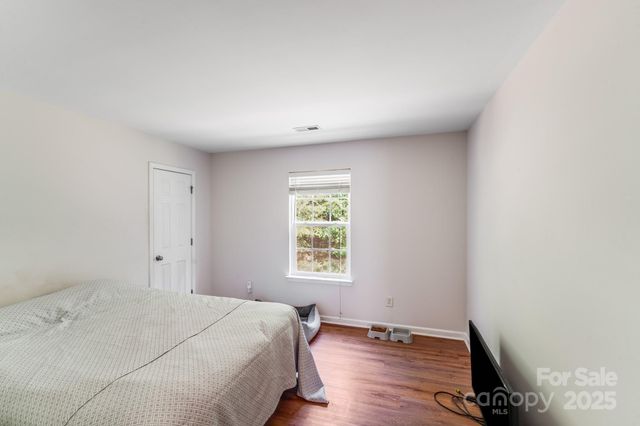 16035 Long Talon Way, Charlotte, NC 28278