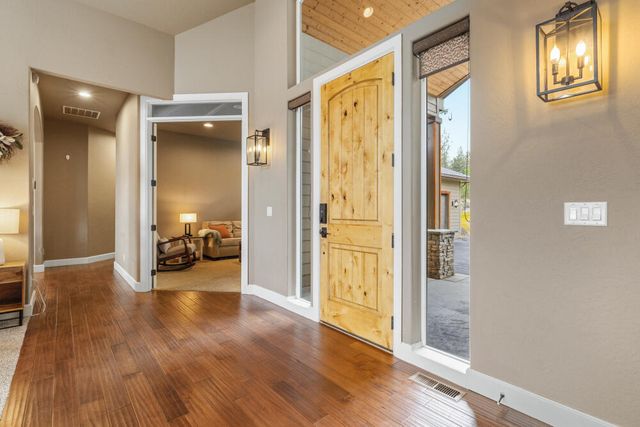 6447 Jake Road, Klamath Falls, OR 97601