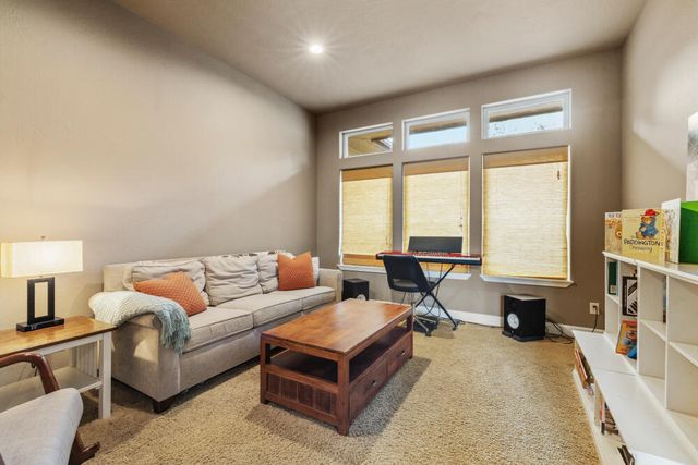 6447 Jake Road, Klamath Falls, OR 97601