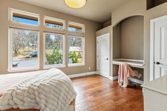 6447 Jake Road, Klamath Falls, OR 97601