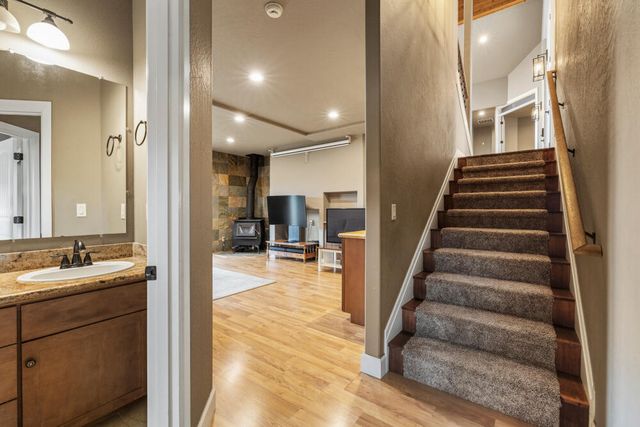 6447 Jake Road, Klamath Falls, OR 97601