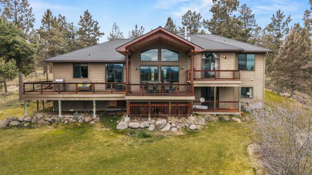 6447 Jake Road, Klamath Falls, OR 97601