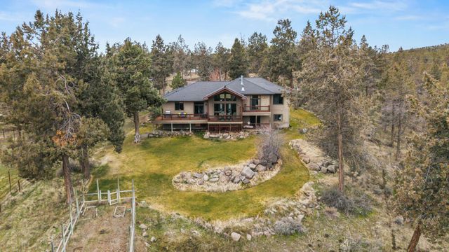 6447 Jake Road, Klamath Falls, OR 97601