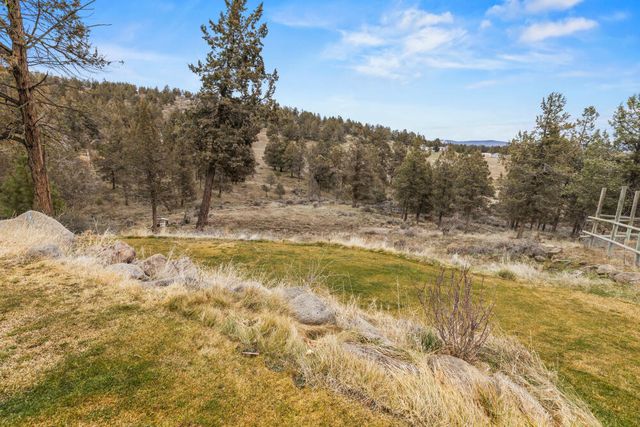6447 Jake Road, Klamath Falls, OR 97601