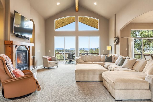 6447 Jake Road, Klamath Falls, OR 97601