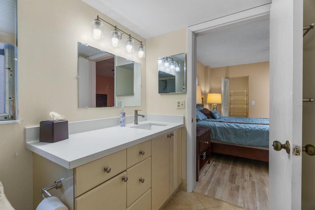 6515 Kensington Lane 201, Delray Beach, FL 33446