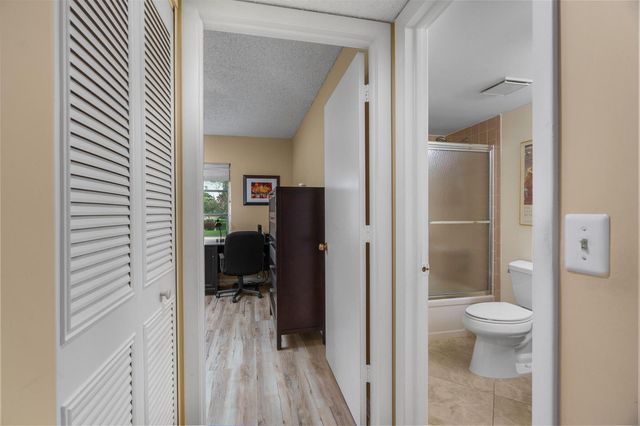 6515 Kensington Lane 201, Delray Beach, FL 33446