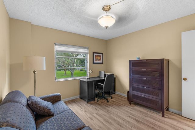 6515 Kensington Lane 201, Delray Beach, FL 33446