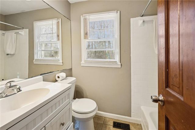 1037 Rebel Forest SE Drive, Atlanta, GA 30315