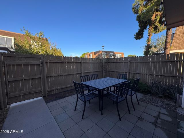 8217 N 34TH Avenue, Phoenix, AZ 85051