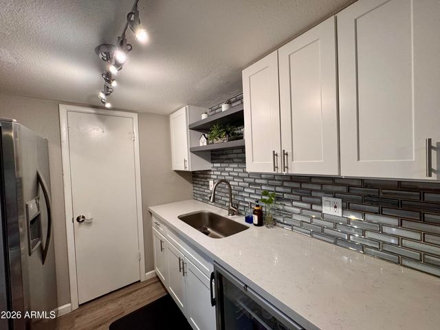8217 N 34TH Avenue, Phoenix, AZ 85051