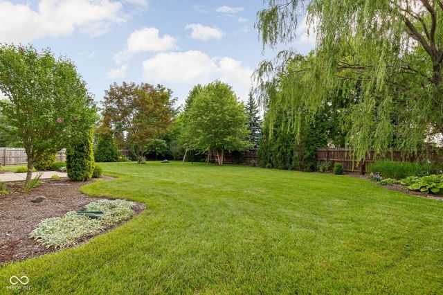 13 Somerset Circle, Brownsburg, IN 46112