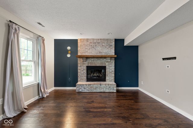 13 Somerset Circle, Brownsburg, IN 46112