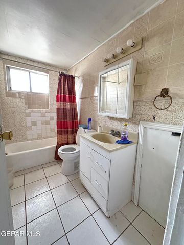 200 DURRILL Road, El Paso, TX 79915