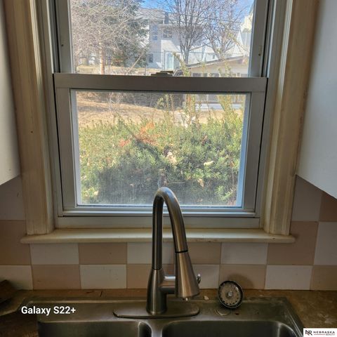 2134 S 48th Street, Omaha, NE 68106