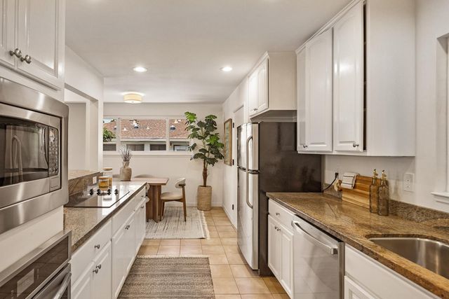 207 Sunset Avenue, Sunnyvale, CA 94086