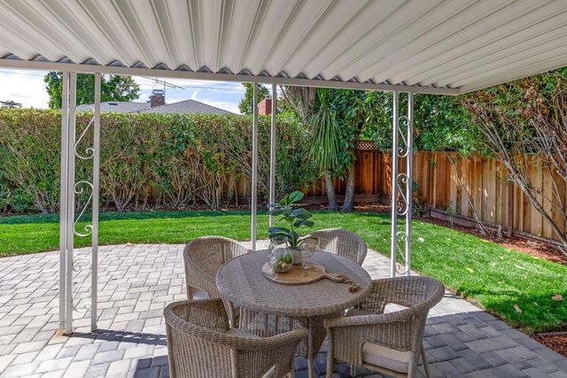 207 Sunset Avenue, Sunnyvale, CA 94086