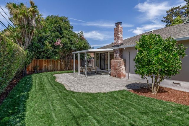 207 Sunset Avenue, Sunnyvale, CA 94086