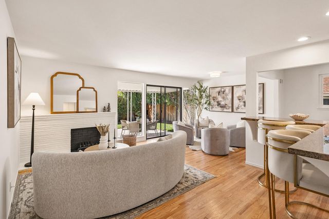 207 Sunset Avenue, Sunnyvale, CA 94086