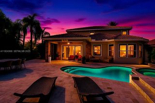 9772 Vineyard Ct, Boca Raton, FL 33428