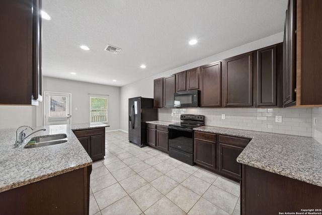 7350 Braes Corner, San Antonio, TX 78244