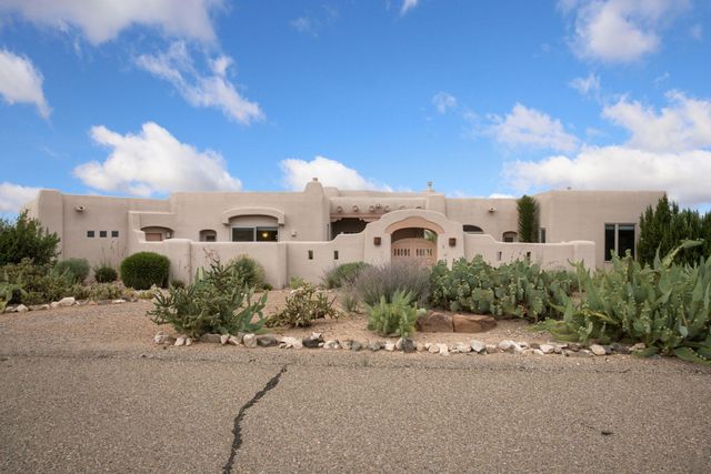 2 White Mesa Trail, Placitas, NM 87043