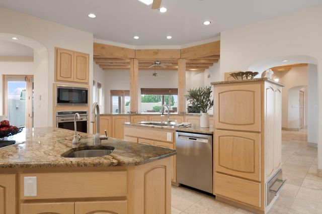 2 White Mesa Trail, Placitas, NM 87043