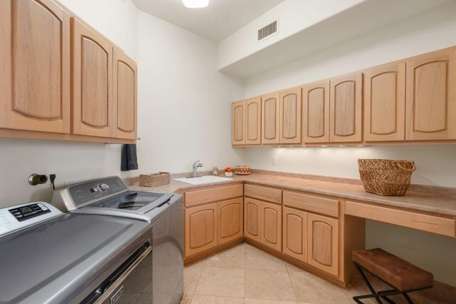 2 White Mesa Trail, Placitas, NM 87043