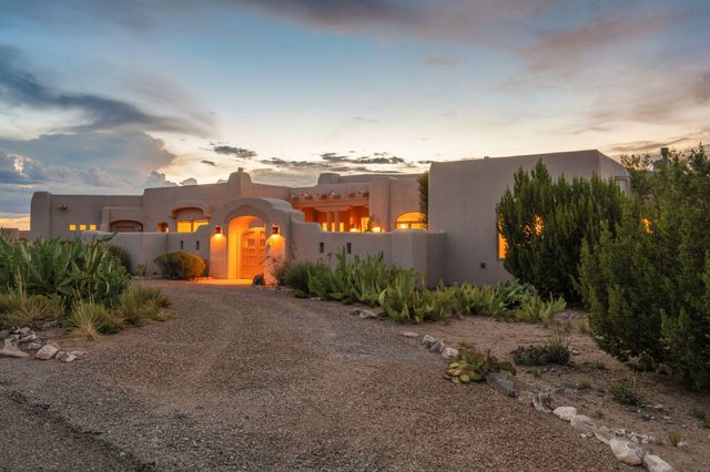 2 White Mesa Trail, Placitas, NM 87043