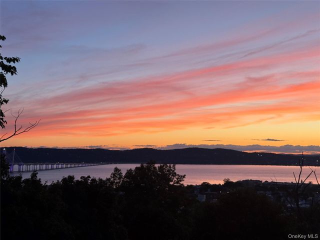 35 Walden Road, Tarrytown, NY 10591