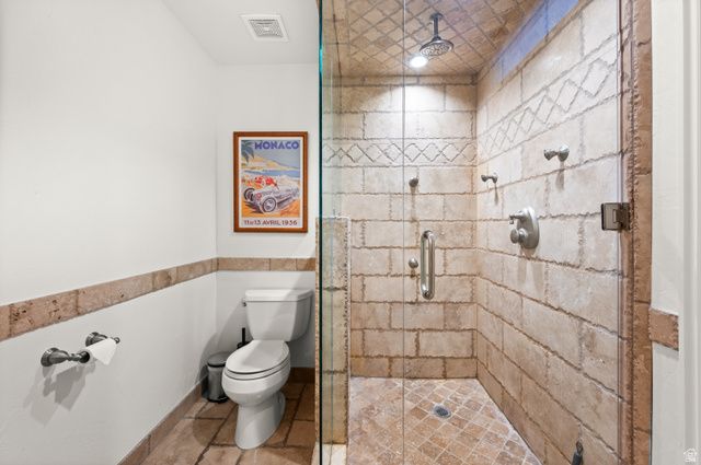2326 E SKY PINES CT, Holladay, UT 84117
