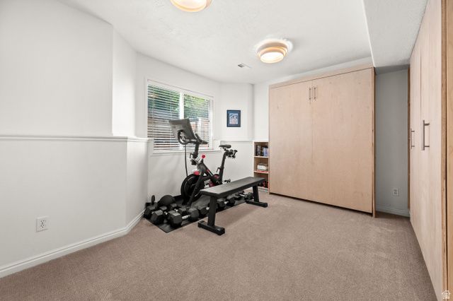 2326 E SKY PINES CT, Holladay, UT 84117