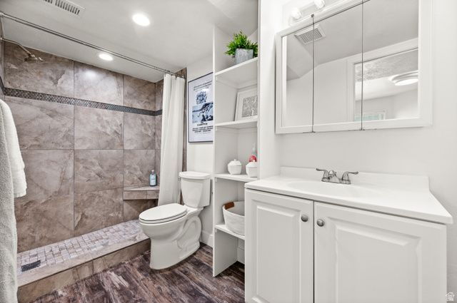 2326 E SKY PINES CT, Holladay, UT 84117