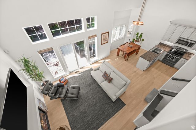 2326 E SKY PINES CT, Holladay, UT 84117