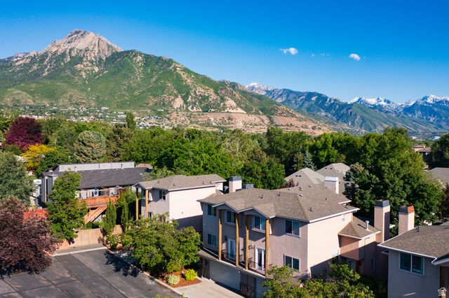 2326 E SKY PINES CT, Holladay, UT 84117