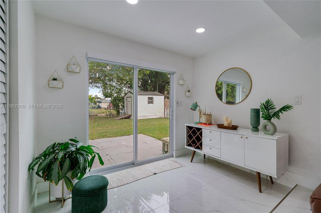 1401 SW 94th Ave, Miami, FL 33174