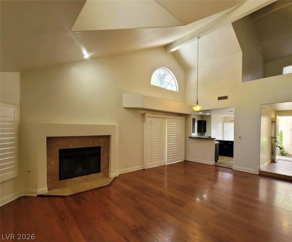 6902 Emerald Springs Lane, Las Vegas, NV 89113