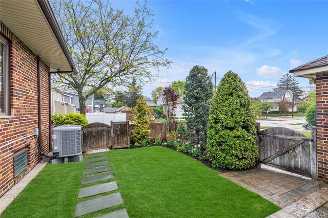 40 Harding Avenue, Lynbrook, NY 11563