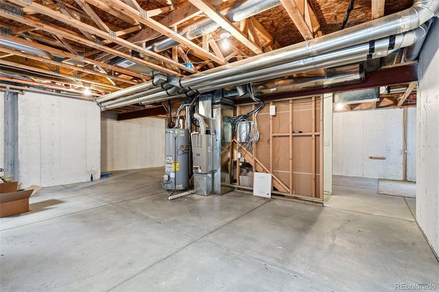 6175 S Paris Street, Englewood, CO 80111