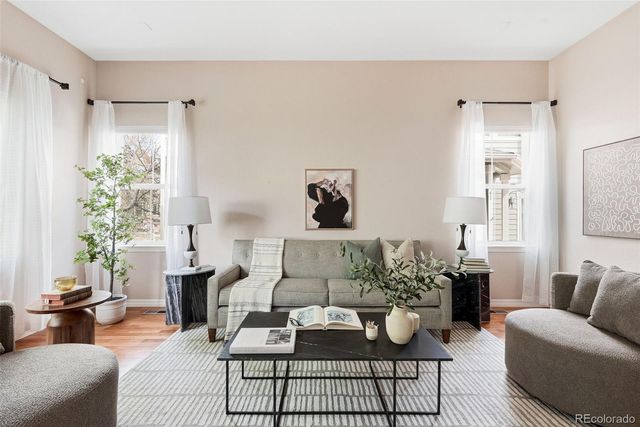 6175 S Paris Street, Englewood, CO 80111