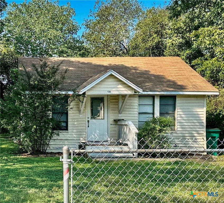 120 N Bermuda Street, Waco, TX 76705