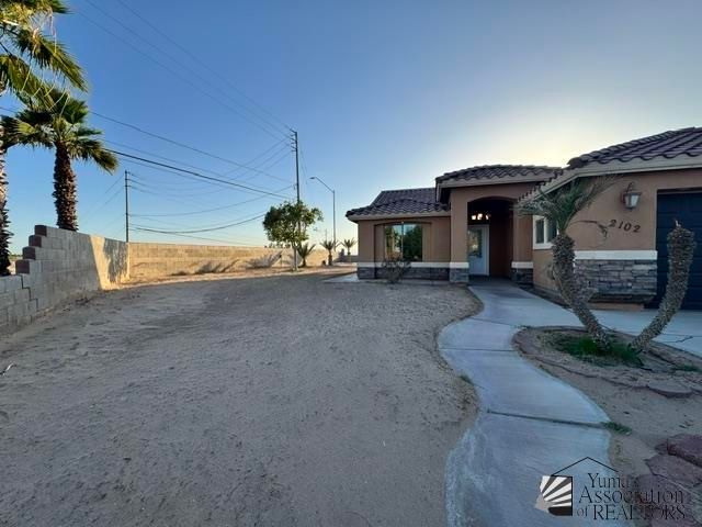2102 N David Riedel Blvd, San Luis, AZ 85336