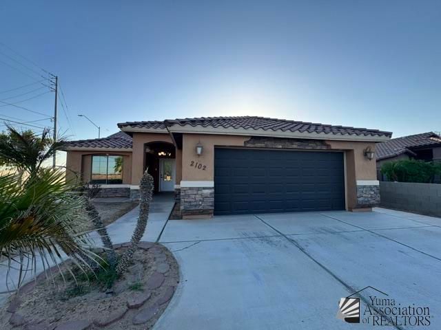 2102 N David Riedel Blvd, San Luis, AZ 85336