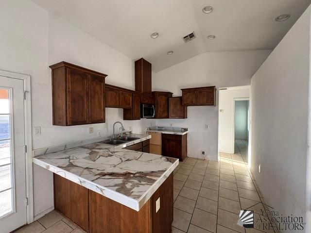 2102 N David Riedel Blvd, San Luis, AZ 85336