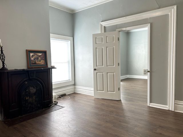 130 E Broadway Street, Winchester, KY 40391